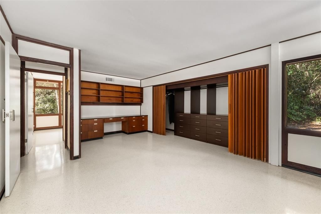 For Sale: $699,000 (3 beds, 2 baths, 2226 Square Feet)