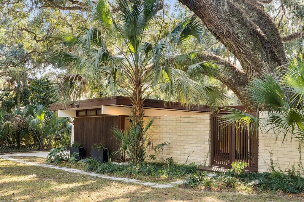 For Sale: $699,000 (3 beds, 2 baths, 2226 Square Feet)