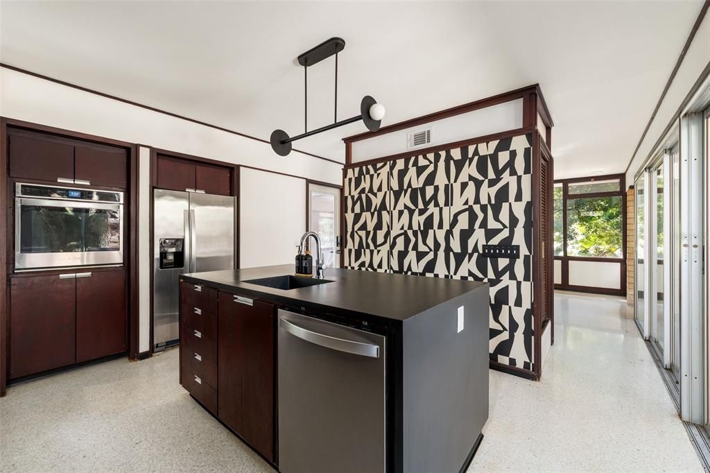 For Sale: $699,000 (3 beds, 2 baths, 2226 Square Feet)