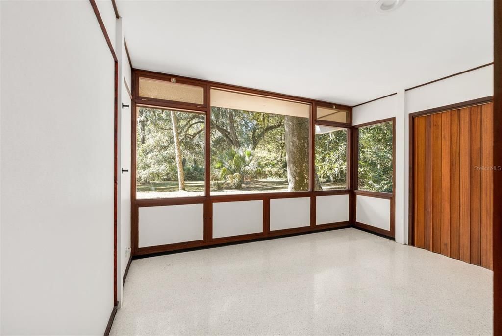 For Sale: $699,000 (3 beds, 2 baths, 2226 Square Feet)