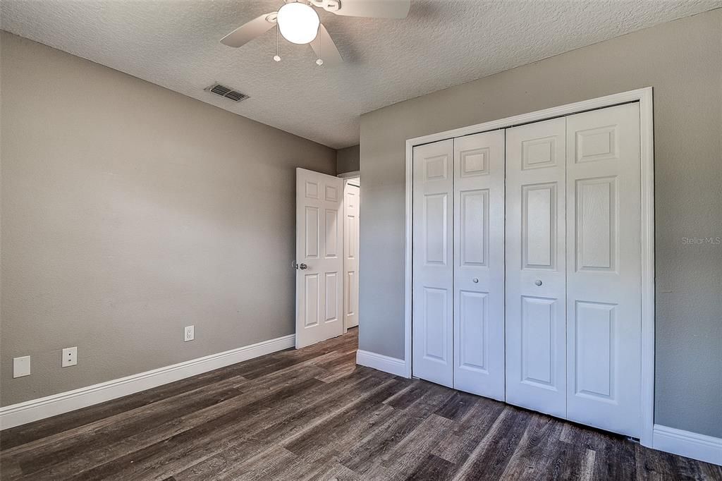 For Sale: $529,900 (3 beds, 2 baths, 1965 Square Feet)