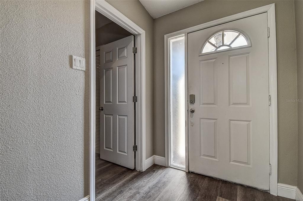 For Sale: $529,900 (3 beds, 2 baths, 1965 Square Feet)