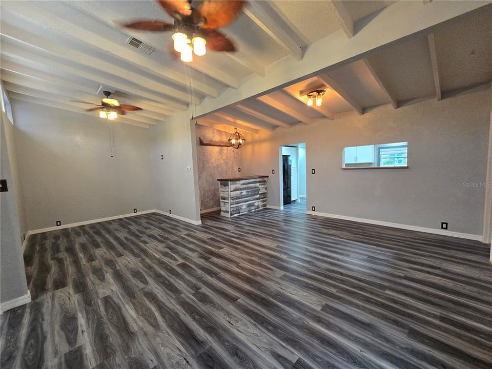 En Venta: $320,000 (2 camas, 3 baños, 1527 Pies cuadrados)