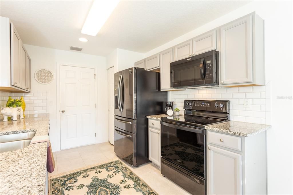 На продажу: $450,000 (3 спален, 2 ванн, 1315 Квадратных фут)