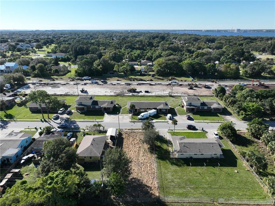 На продажу: $64,900 (0.14 acres)