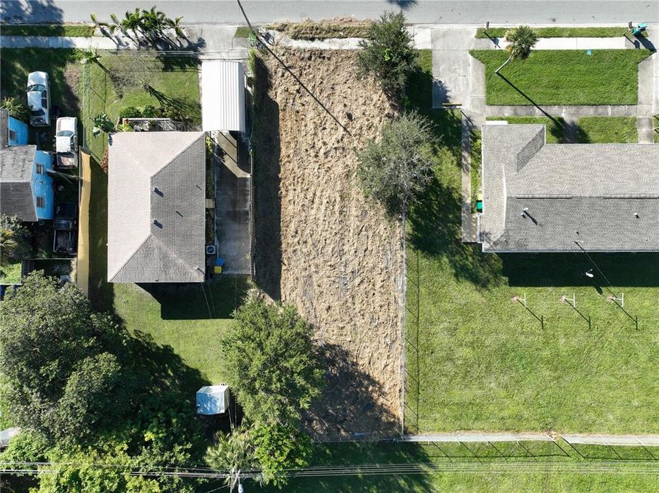 На продажу: $64,900 (0.14 acres)