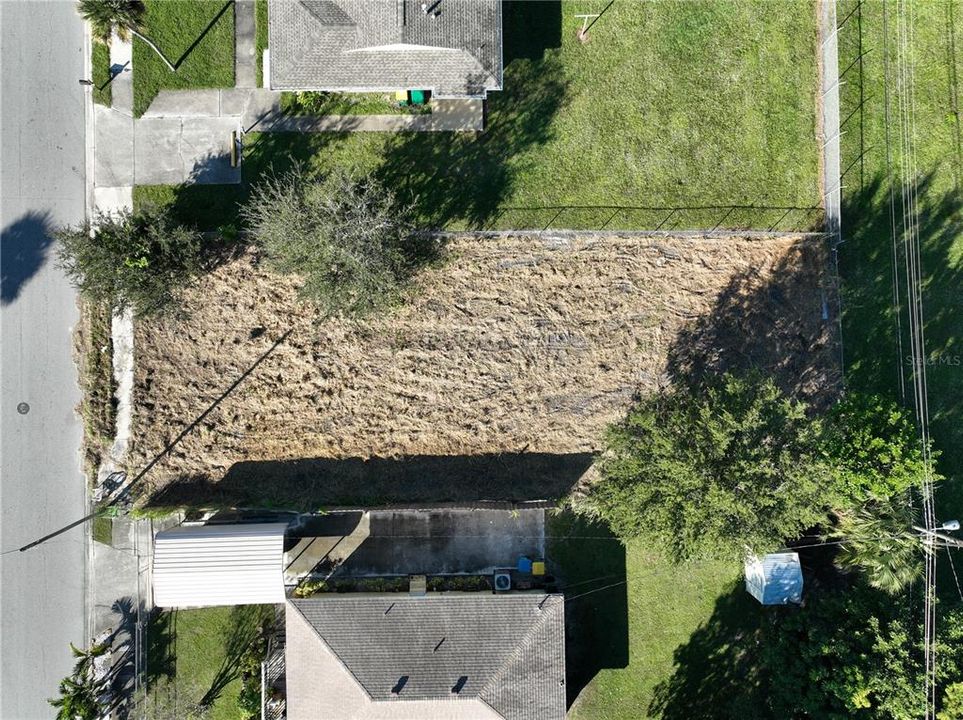 На продажу: $64,900 (0.14 acres)