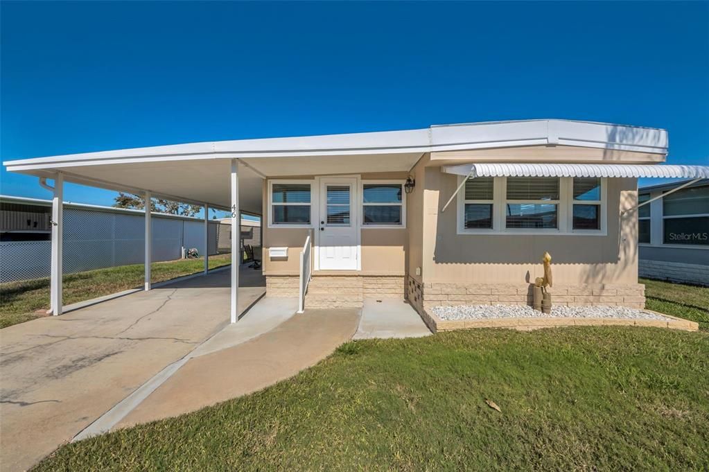 На продажу: $120,000 (1 спален, 1 ванн, 726 Квадратных фут)