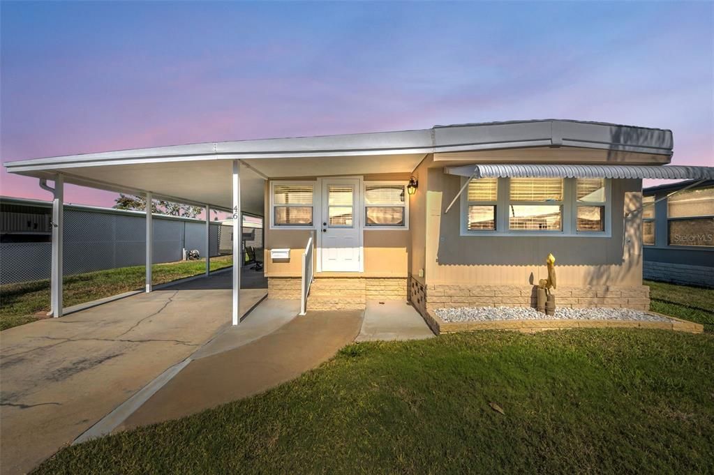 На продажу: $120,000 (1 спален, 1 ванн, 726 Квадратных фут)