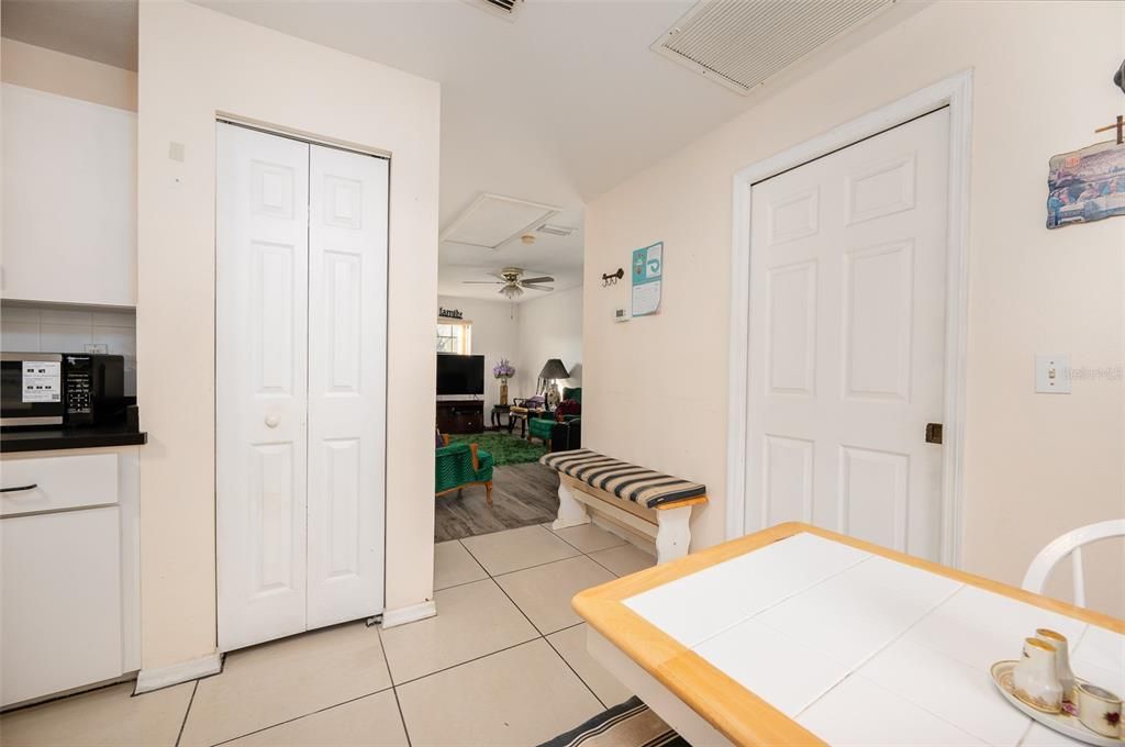 待售: $375,000 (3 贝兹, 2 浴室, 1633 平方英尺)