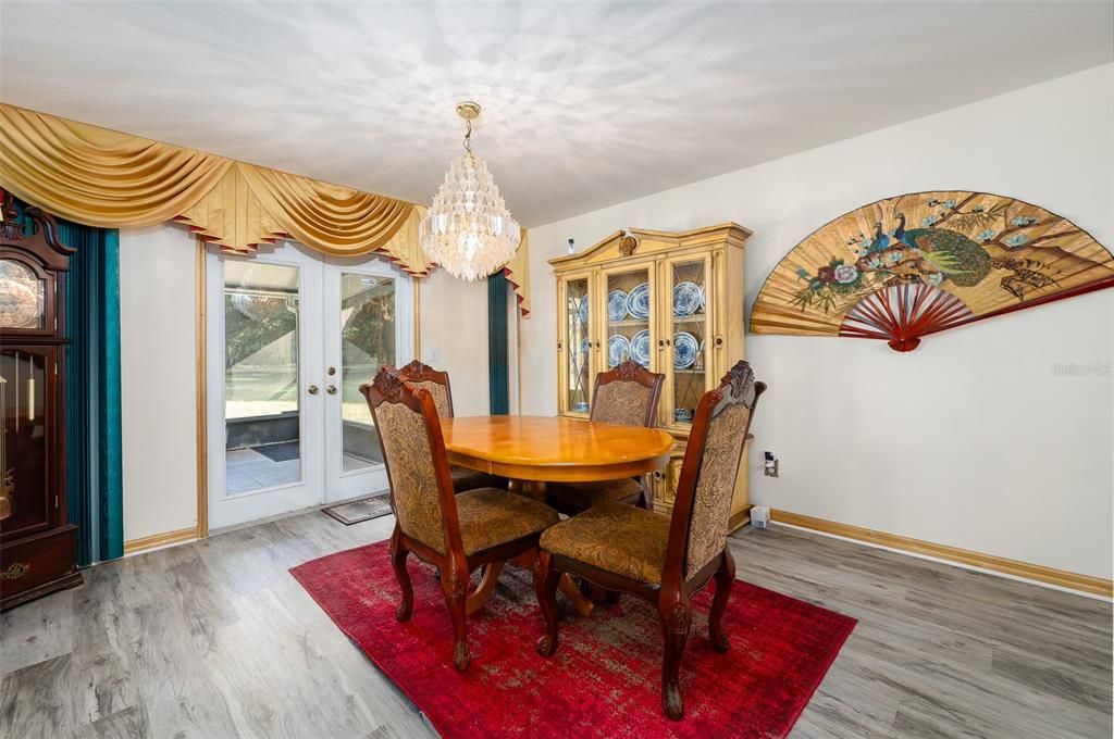 待售: $375,000 (3 贝兹, 2 浴室, 1633 平方英尺)