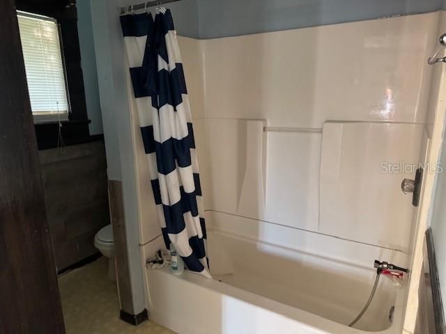 待售: $68,000 (2 贝兹, 1 浴室, 832 平方英尺)