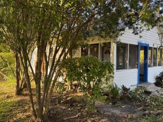 待售: $68,000 (2 贝兹, 1 浴室, 832 平方英尺)