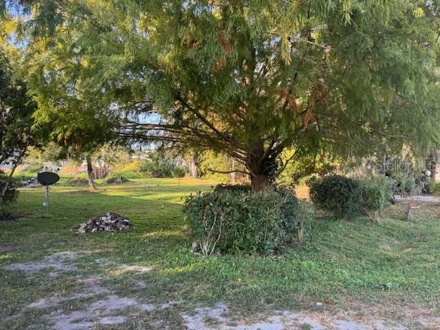 待售: $68,000 (2 贝兹, 1 浴室, 832 平方英尺)