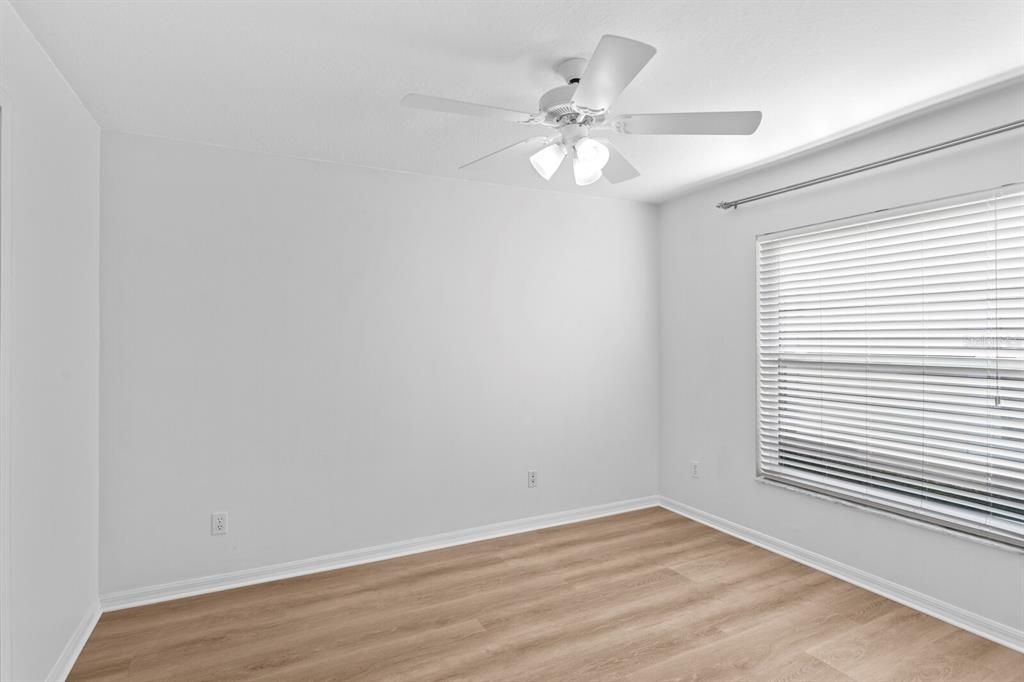 En Venta: $429,000 (4 camas, 2 baños, 1889 Pies cuadrados)