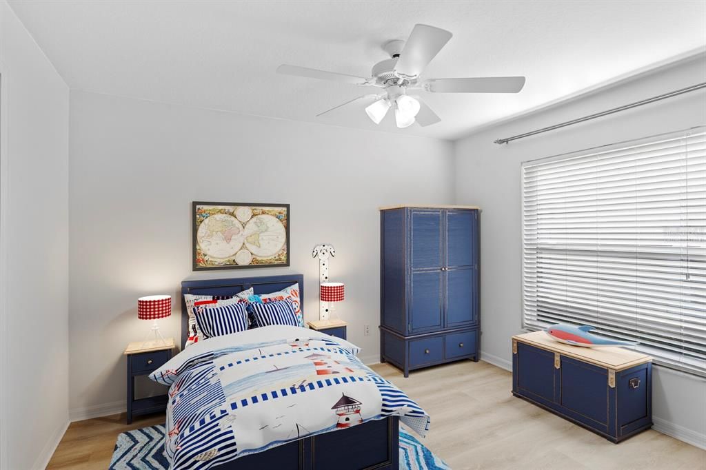 En Venta: $429,000 (4 camas, 2 baños, 1889 Pies cuadrados)