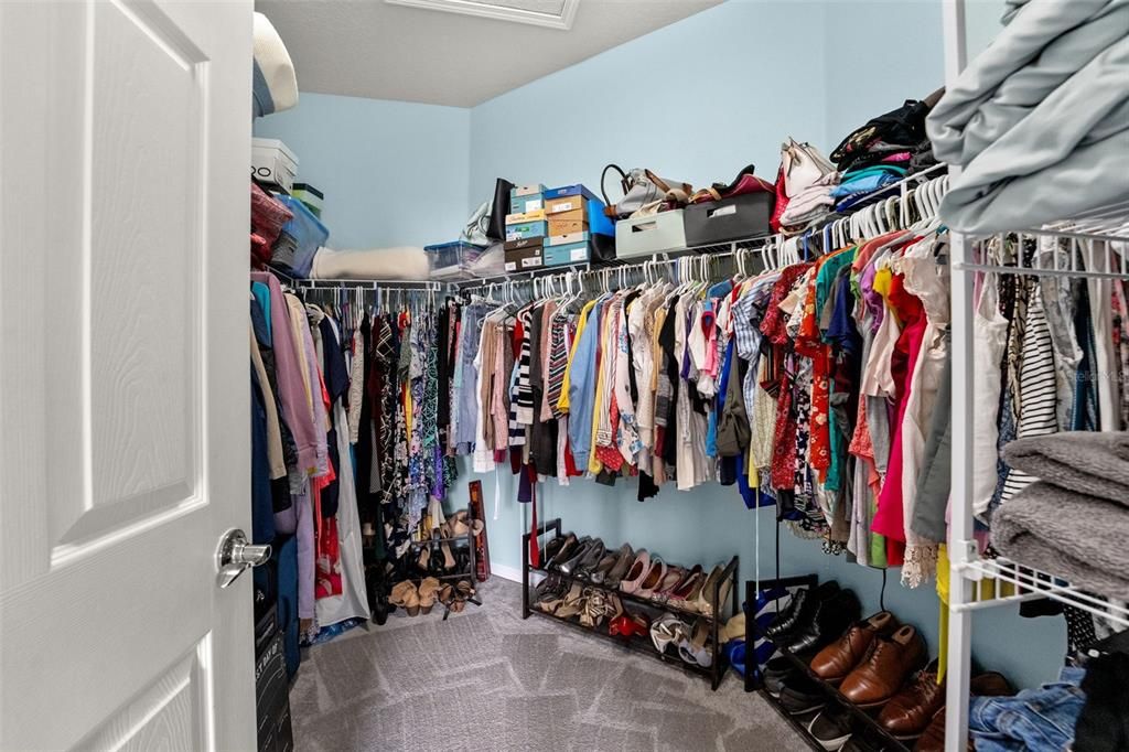 For Rent: $2,750 (4 beds, 2 baths, 2426 Square Feet)