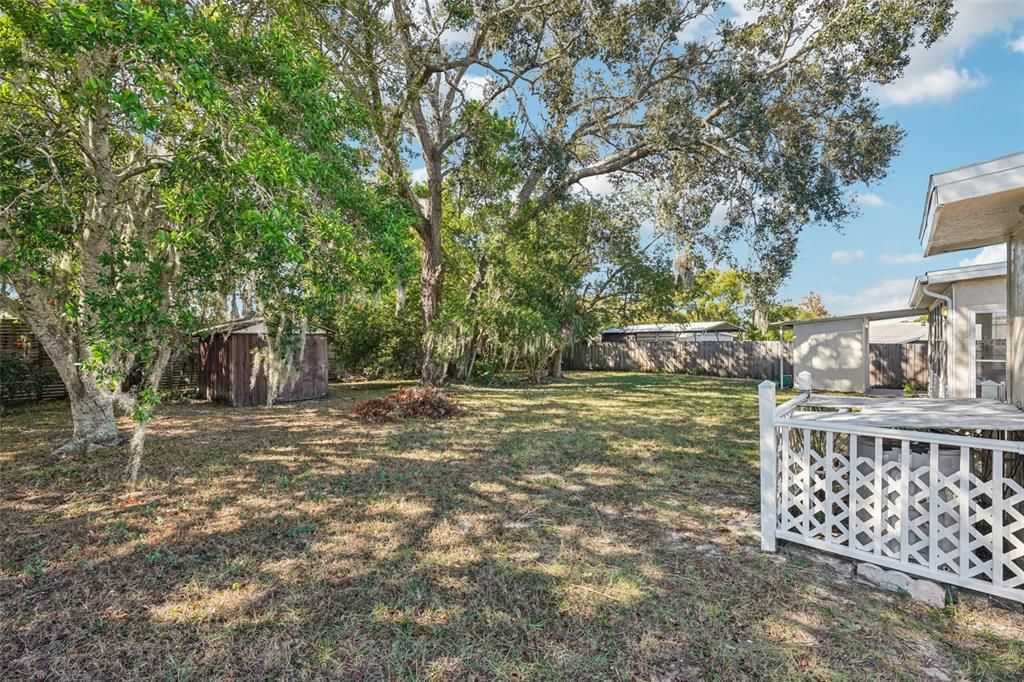 For Sale: $165,000 (2 beds, 2 baths, 740 Square Feet)