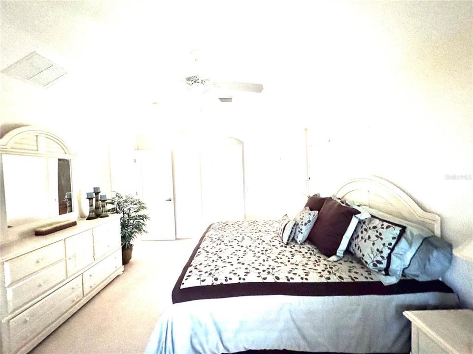 Active With Contract: $2,999 (4 beds, 4 baths, 2382 Square Feet)