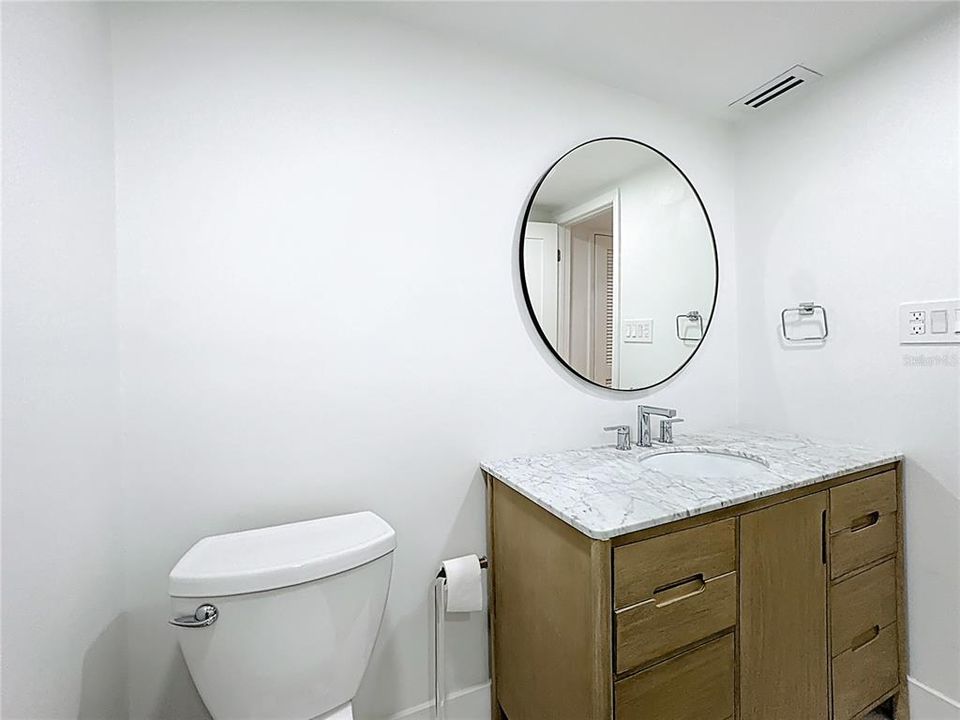 For Sale: $203,900 (1 beds, 1 baths, 630 Square Feet)