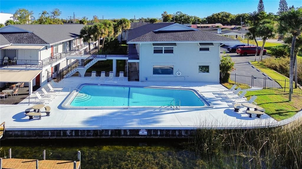 For Sale: $203,900 (1 beds, 1 baths, 630 Square Feet)