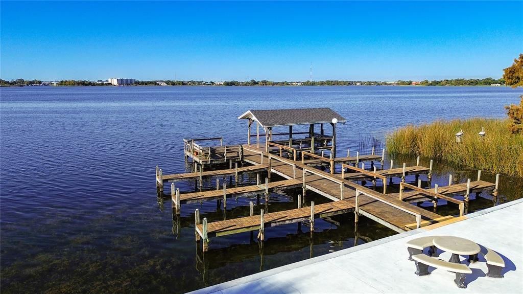 For Sale: $203,900 (1 beds, 1 baths, 630 Square Feet)