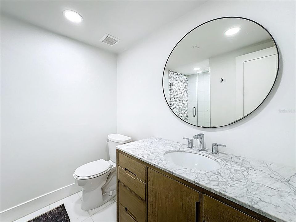 For Sale: $203,900 (1 beds, 1 baths, 630 Square Feet)