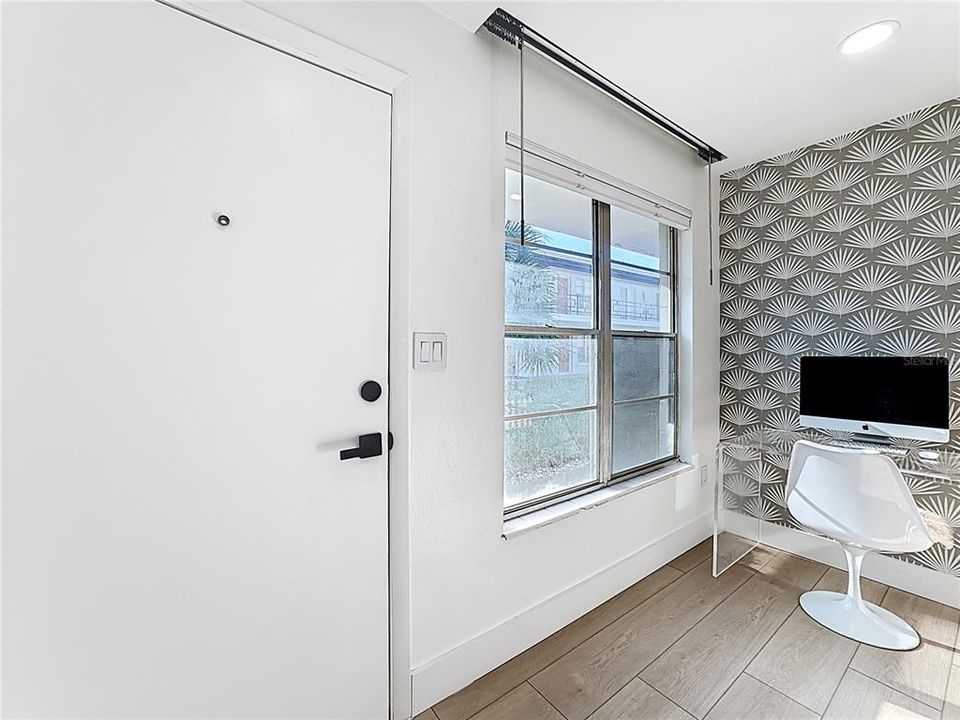 For Sale: $203,900 (1 beds, 1 baths, 630 Square Feet)