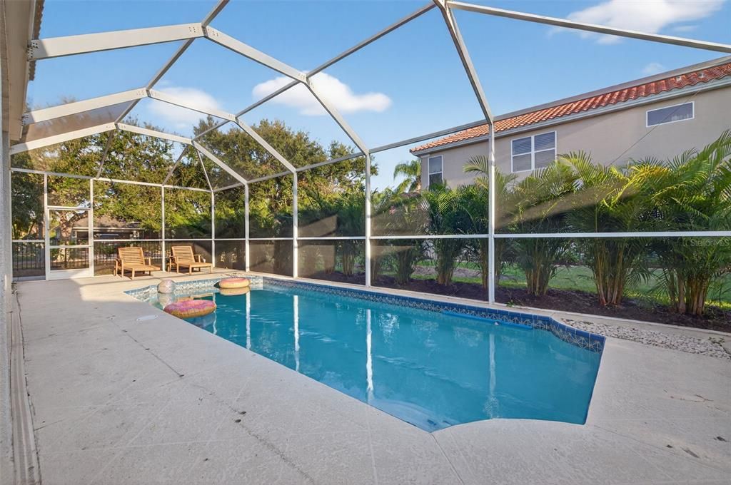 En Venta: $1,250,000 (4 camas, 3 baños, 3459 Pies cuadrados)