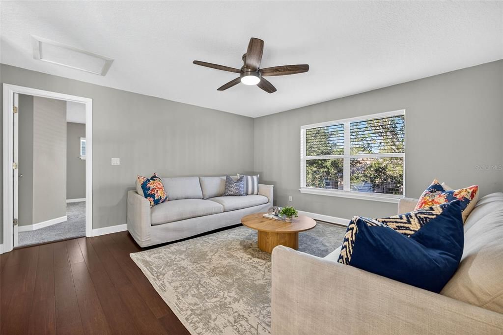 En Venta: $1,250,000 (4 camas, 3 baños, 3459 Pies cuadrados)