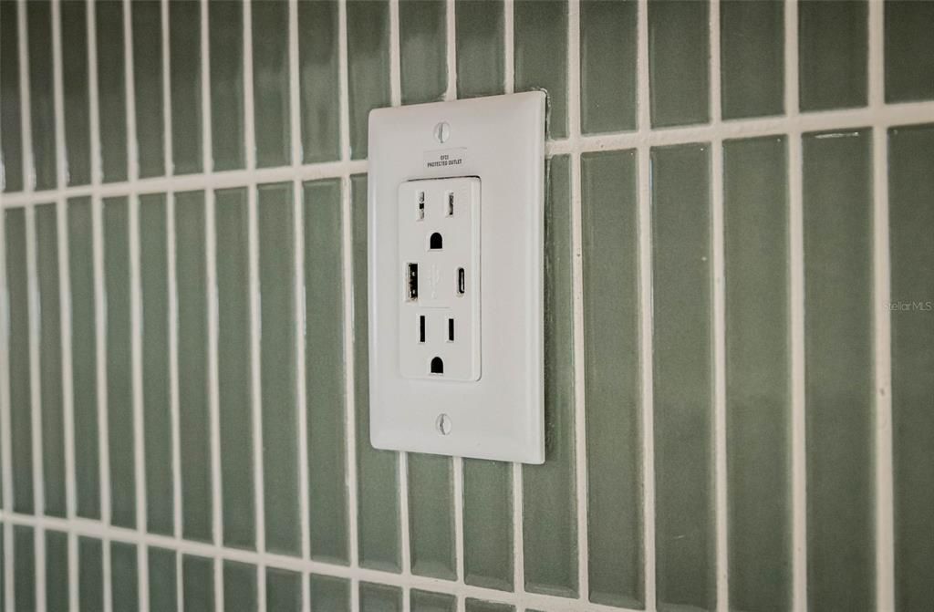 待售: $399,000 (3 贝兹, 2 浴室, 1902 平方英尺)