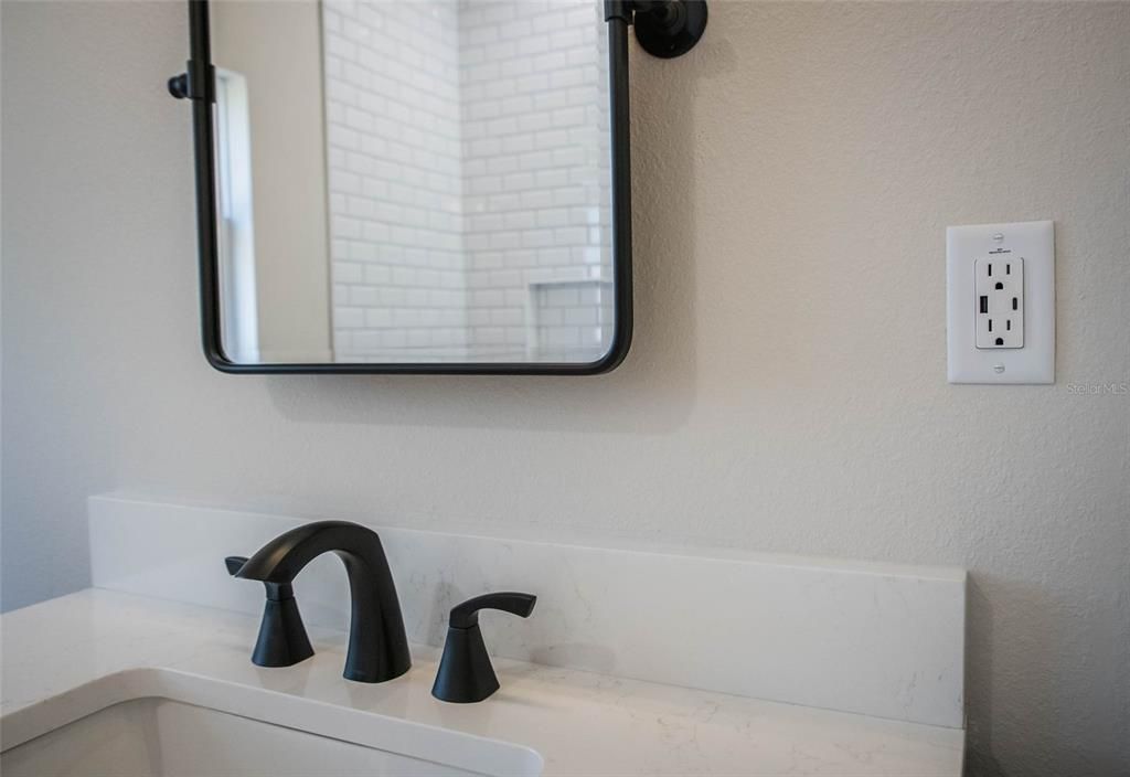 待售: $399,000 (3 贝兹, 2 浴室, 1902 平方英尺)