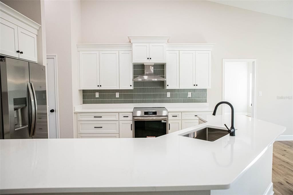 待售: $399,000 (3 贝兹, 2 浴室, 1902 平方英尺)