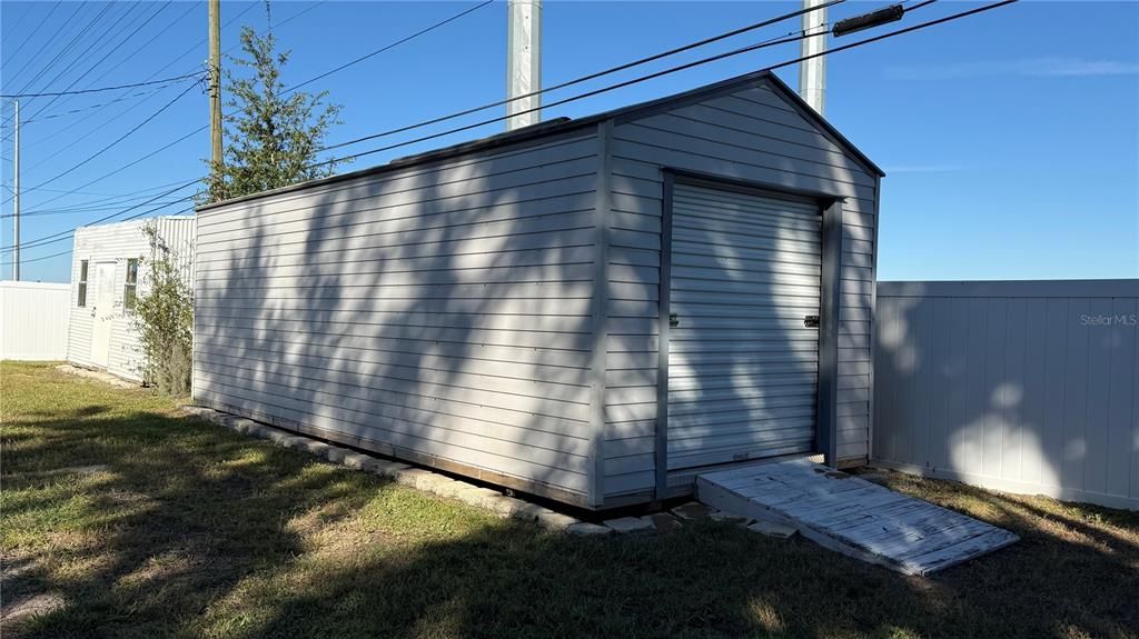 Active With Contract: $384,900 (3 beds, 2 baths, 1480 Square Feet)