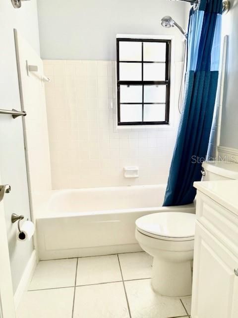 Active With Contract: $384,900 (3 beds, 2 baths, 1480 Square Feet)