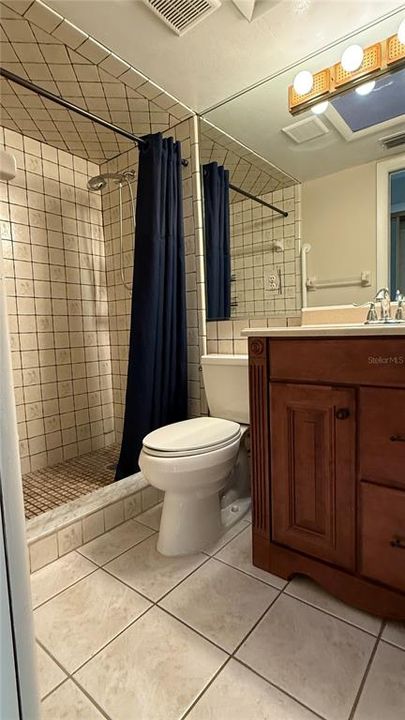 Active With Contract: $384,900 (3 beds, 2 baths, 1480 Square Feet)