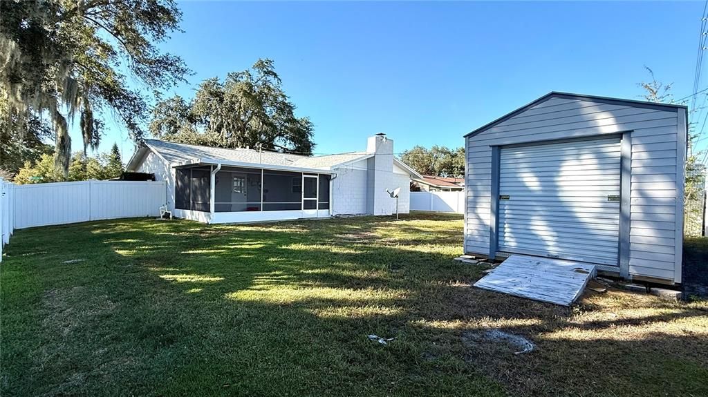 Active With Contract: $384,900 (3 beds, 2 baths, 1480 Square Feet)