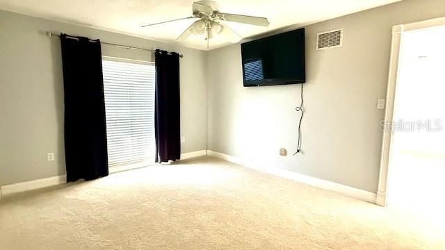 Active With Contract: $384,900 (3 beds, 2 baths, 1480 Square Feet)