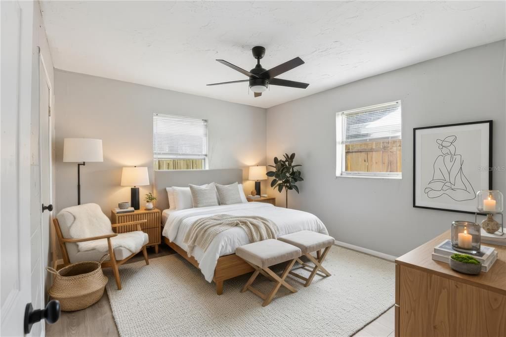 Active With Contract: $130,000 (2 beds, 1 baths, 720 Square Feet)