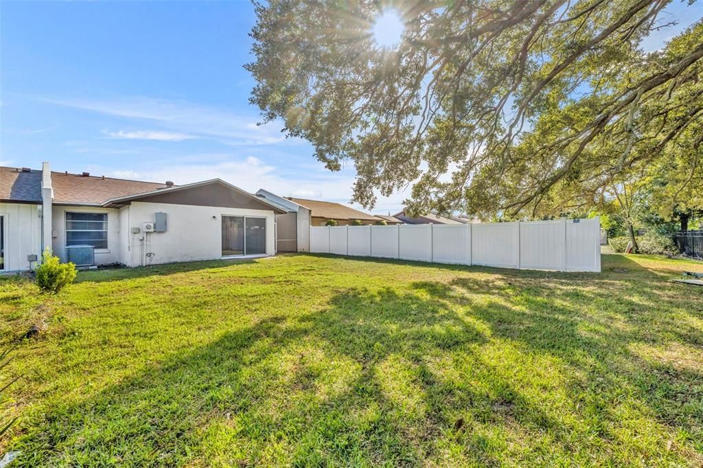 Active With Contract: $249,900 (3 beds, 2 baths, 1192 Square Feet)