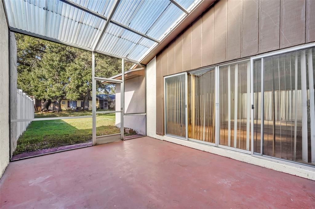 Active With Contract: $249,900 (3 beds, 2 baths, 1192 Square Feet)