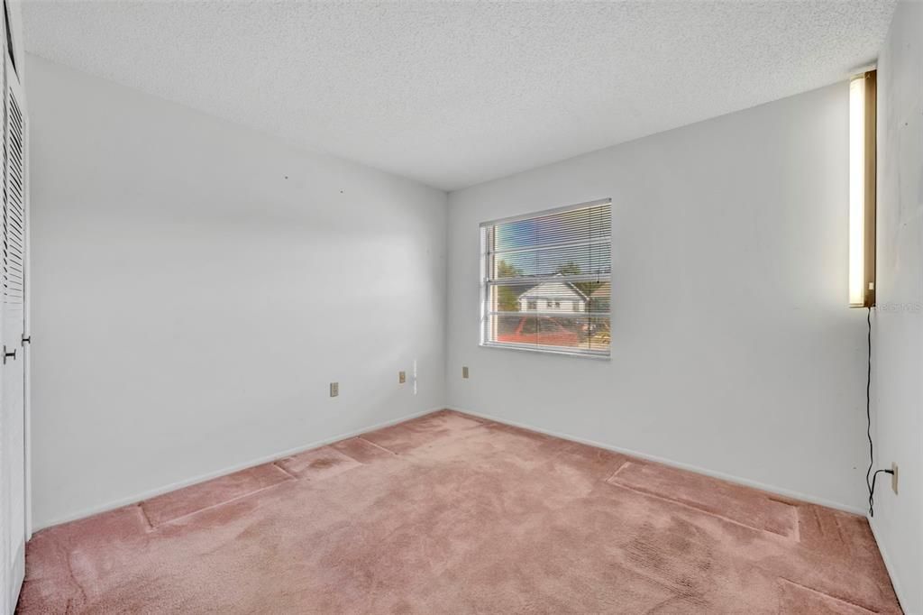 Active With Contract: $249,900 (3 beds, 2 baths, 1192 Square Feet)