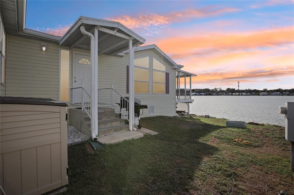 For Sale: $285,000 (3 beds, 2 baths, 2094 Square Feet)