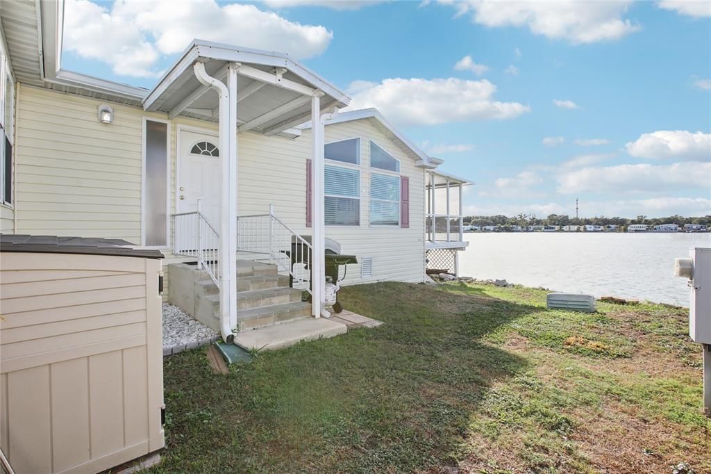 For Sale: $285,000 (3 beds, 2 baths, 2094 Square Feet)