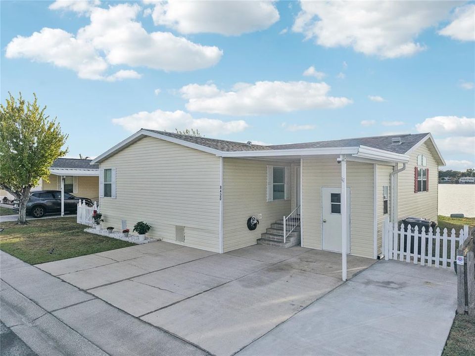 For Sale: $285,000 (3 beds, 2 baths, 2094 Square Feet)