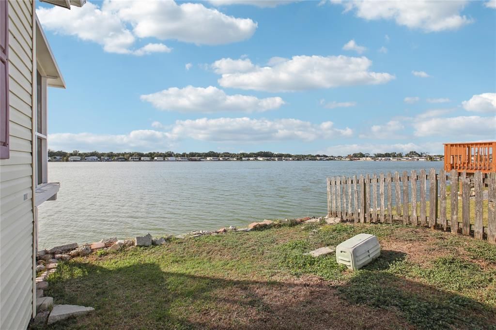 For Sale: $285,000 (3 beds, 2 baths, 2094 Square Feet)