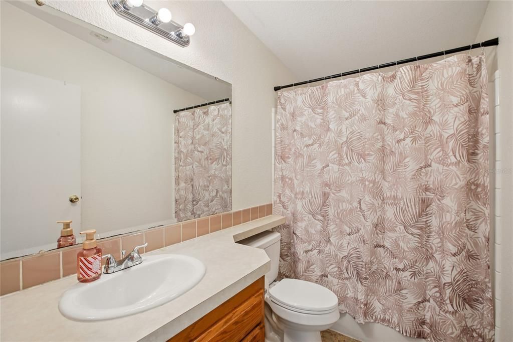 For Sale: $285,000 (3 beds, 2 baths, 2094 Square Feet)