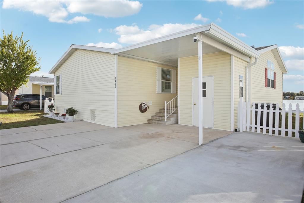 For Sale: $285,000 (3 beds, 2 baths, 2094 Square Feet)