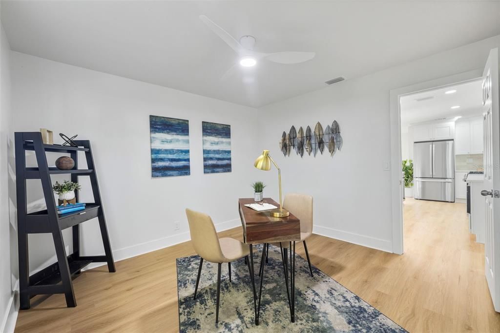 En Venta: $599,900 (4 camas, 2 baños, 1851 Pies cuadrados)