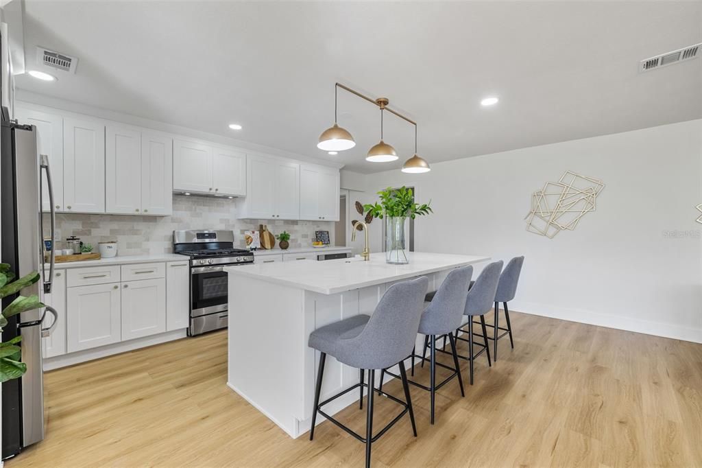 En Venta: $599,900 (4 camas, 2 baños, 1851 Pies cuadrados)